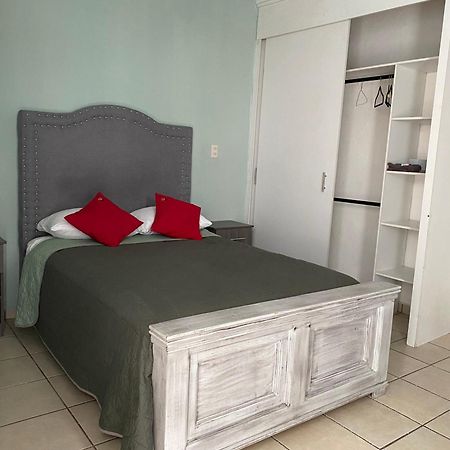 10 Venator House Boutique Aparthotel เลออน ภายนอก รูปภาพ