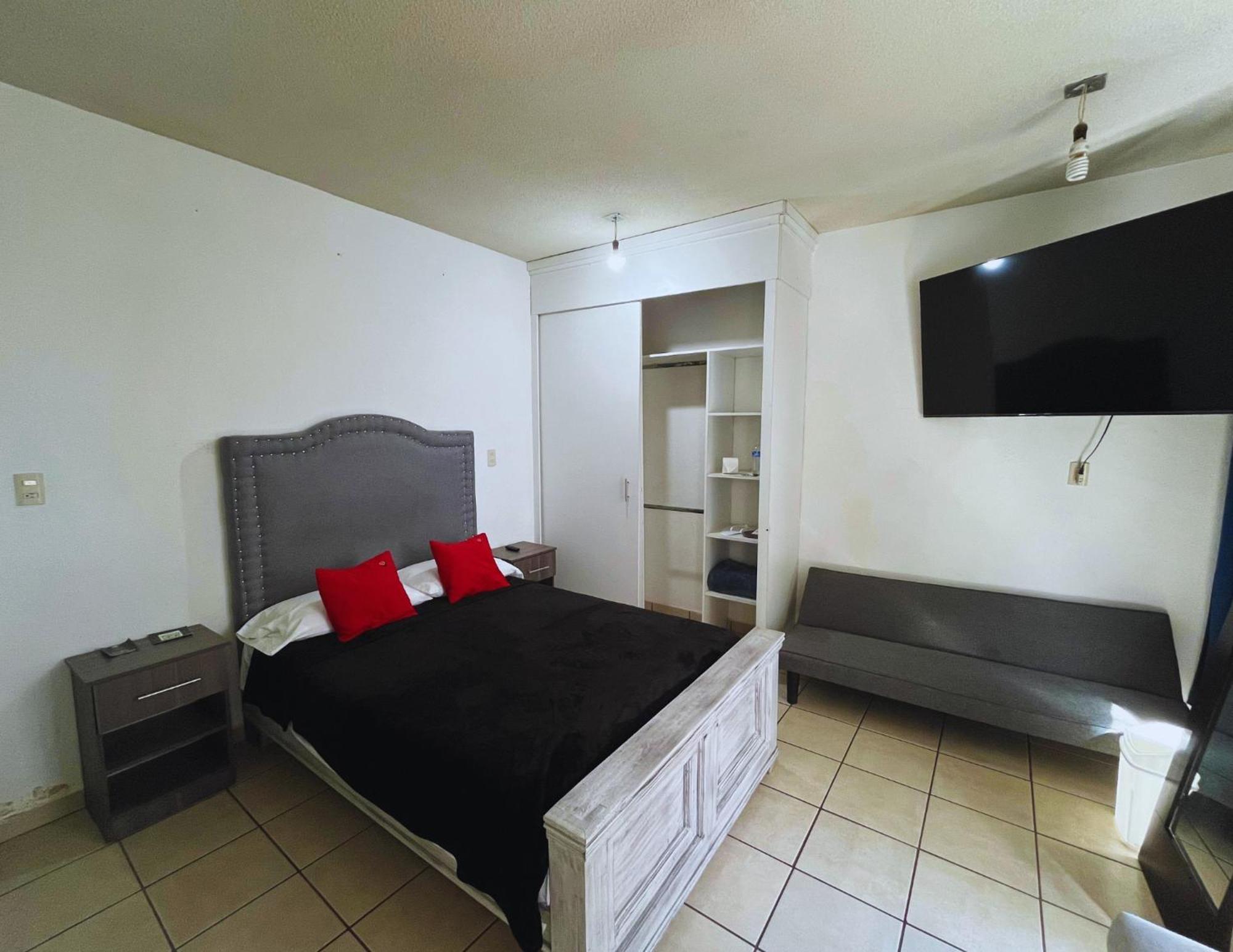 10 Venator House Boutique Aparthotel เลออน ภายนอก รูปภาพ